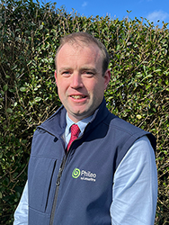 Video: Managing turnout to grass